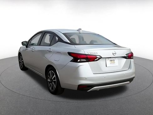 Used 2025 Nissan Versa SV FWD image 11