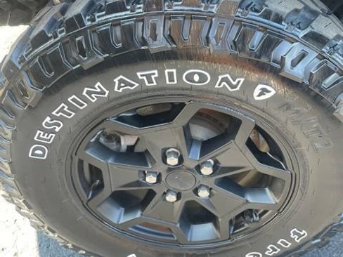 Used 2022 Jeep Gladiator Sport AWD/4WD image 4
