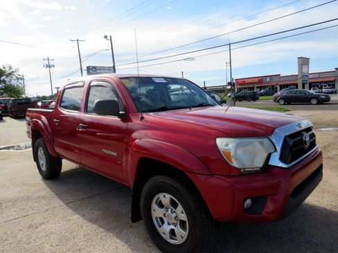 Used 2015 Toyota Tacoma 4x4 Double Cab image 3