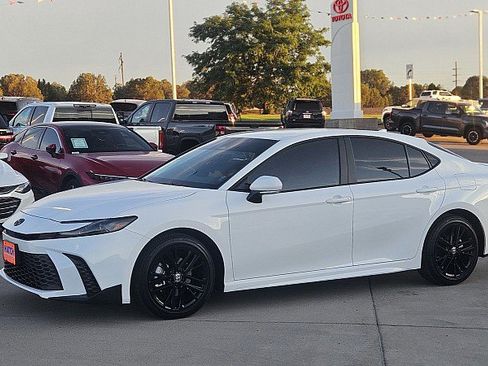 Used 2026 Toyota Camry SE w/ Convenience Package FWD image 22