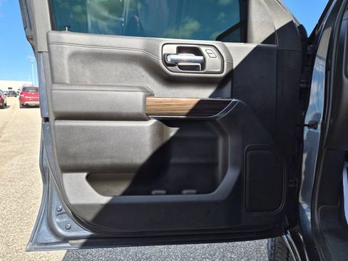 Used 2022 Chevrolet Silverado 1500 RST AWD/4WD image 12