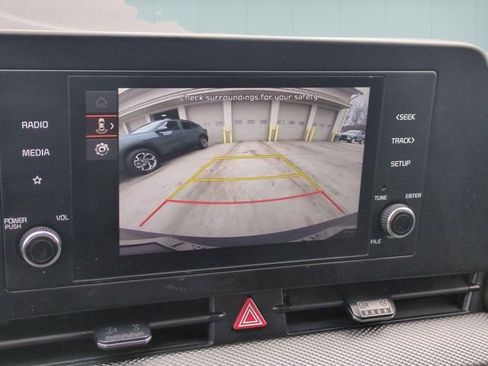 Used 2025 Kia Sportage LX image 15