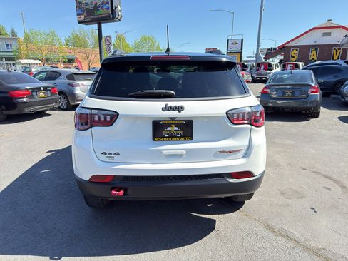Used 2020 Jeep Compass Trailhawk AWD/4WD image 6