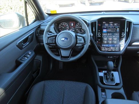 Used 2025 Subaru Forester Premium image 12