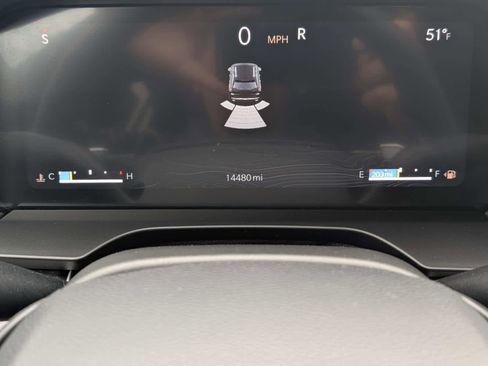 Used 2024 Jeep Grand Cherokee Limited image 34