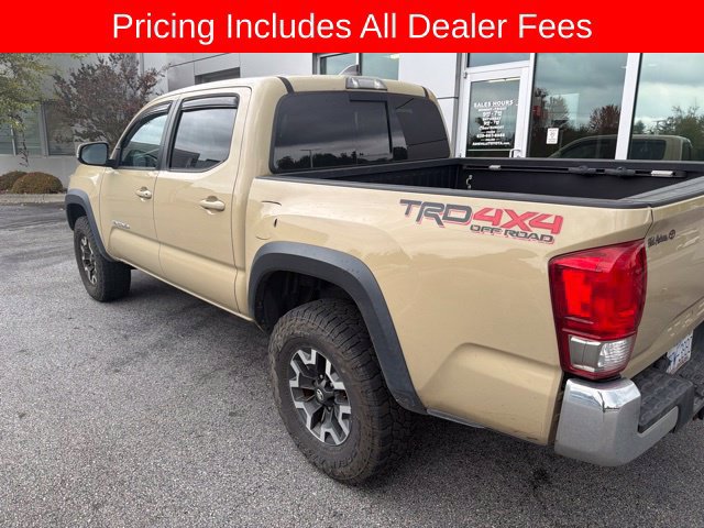Used 2017 Toyota Tacoma TRD Off-Road w/ Tow Package (A/T) AWD/4WD image 5
