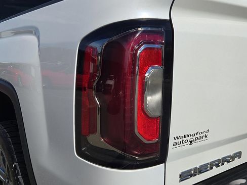 Used 2016 GMC Sierra 1500 Denali w/ Denali Ultimate Package image 10