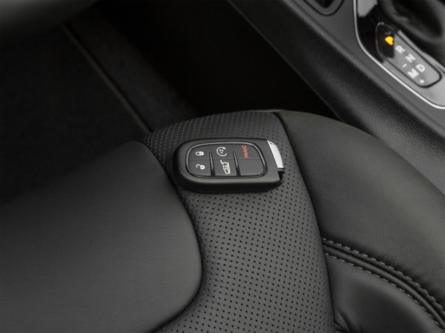 Used 2019 Jeep Cherokee Latitude Plus FWD image 55