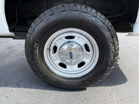 Used 2015 Ford F250 XL w/ XL Value Package AWD/4WD image 23