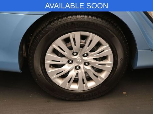 Used 2012 Toyota Camry LE image 34