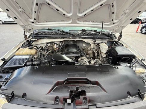 Used 2005 GMC Sierra 3500 W/T w/ Skid Plate Package image 20