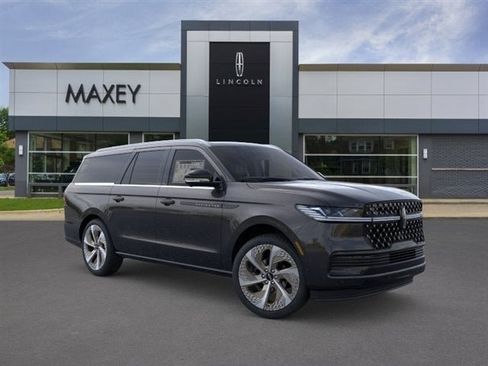 New 2026 Lincoln Navigator L Black Label AWD/4WD image 76
