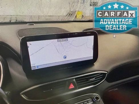 Used 2022 Hyundai Santa Fe Limited image 2