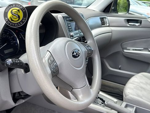 Used 2010 Subaru Forester 2.5X Premium AWD/4WD image 10