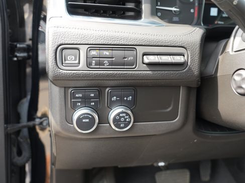 Used 2021 GMC Yukon Denali AWD/4WD image 16