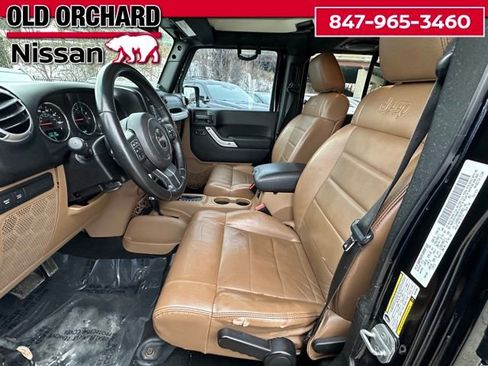 Used 2011 Jeep Wrangler Unlimited Rubicon w/ Call of Duty Group image 10