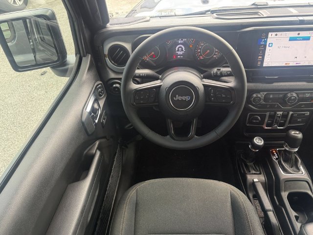 Used 2026 Jeep Wrangler Unlimited Sport AWD/4WD image 16
