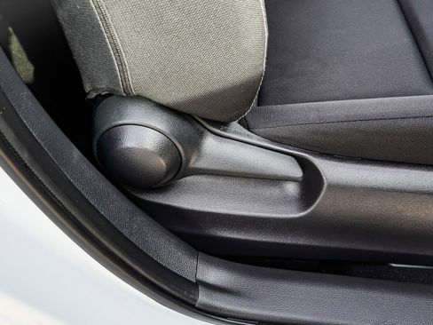 Used 2024 Toyota Corolla LE image 23