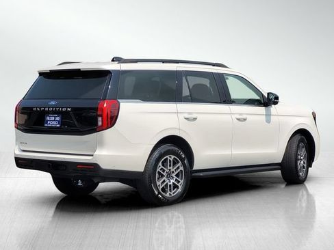 Certified 2025 Ford Expedition Active RWD image 4