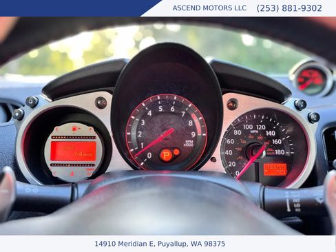 Used 2010 Nissan 370Z Touring RWD image 12