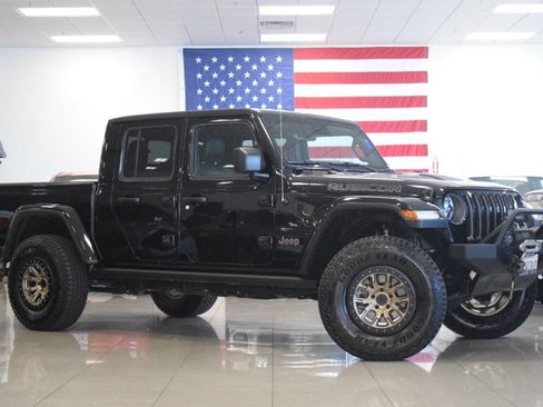 Used 2020 Jeep Gladiator Rubicon image 2