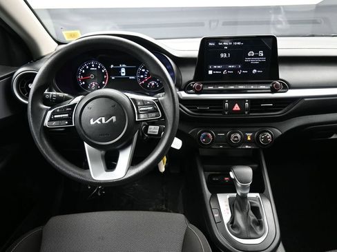 Certified 2023 Kia Forte LXS w/ LXS Technology Package FWD image 19