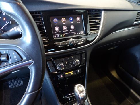 Used 2022 Buick Encore Preferred w/ Safety Package image 11