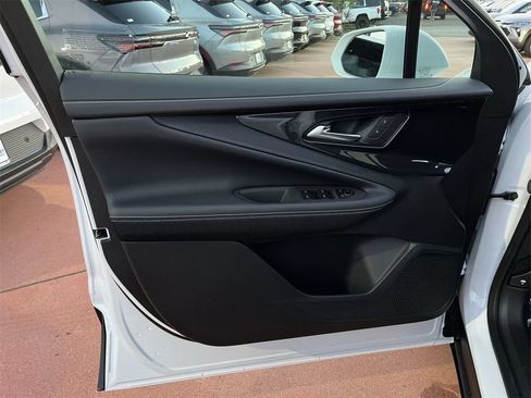 New 2026 Chevrolet Blazer EV LT w/ LPO, All-Weather Mat Package FWD image 21
