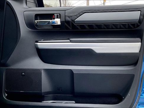 Used 2017 Toyota Tundra Platinum image 22