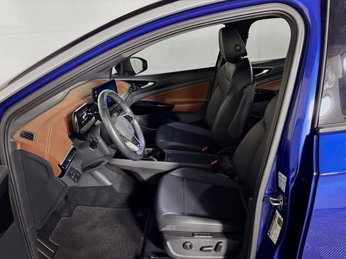 Certified 2021 Volkswagen ID.4 Pro S w/ Gradient Package image 11