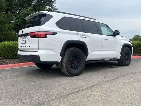 Used 2024 Toyota Sequoia TRD Pro AWD/4WD image 3