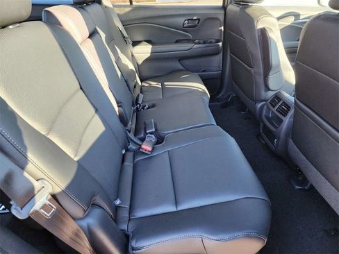 Used 2023 Honda Passport EX-L image 19