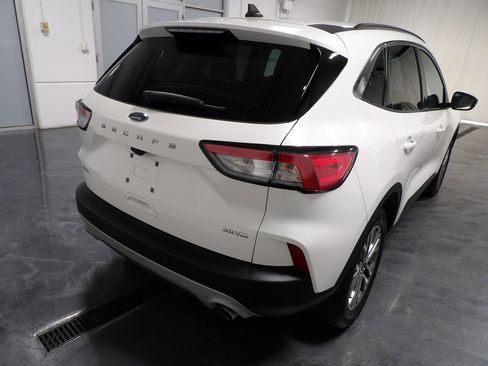 Used 2021 Ford Escape SEL w/ Technology Package AWD/4WD image 4