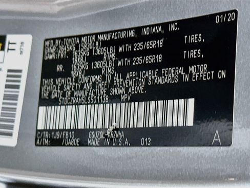 Used 2020 Toyota Highlander L FWD image 12
