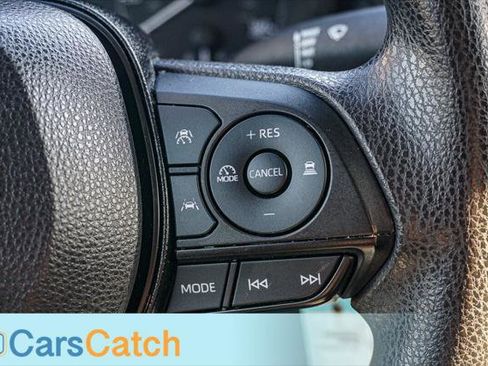 Used 2023 Toyota Corolla LE image 29