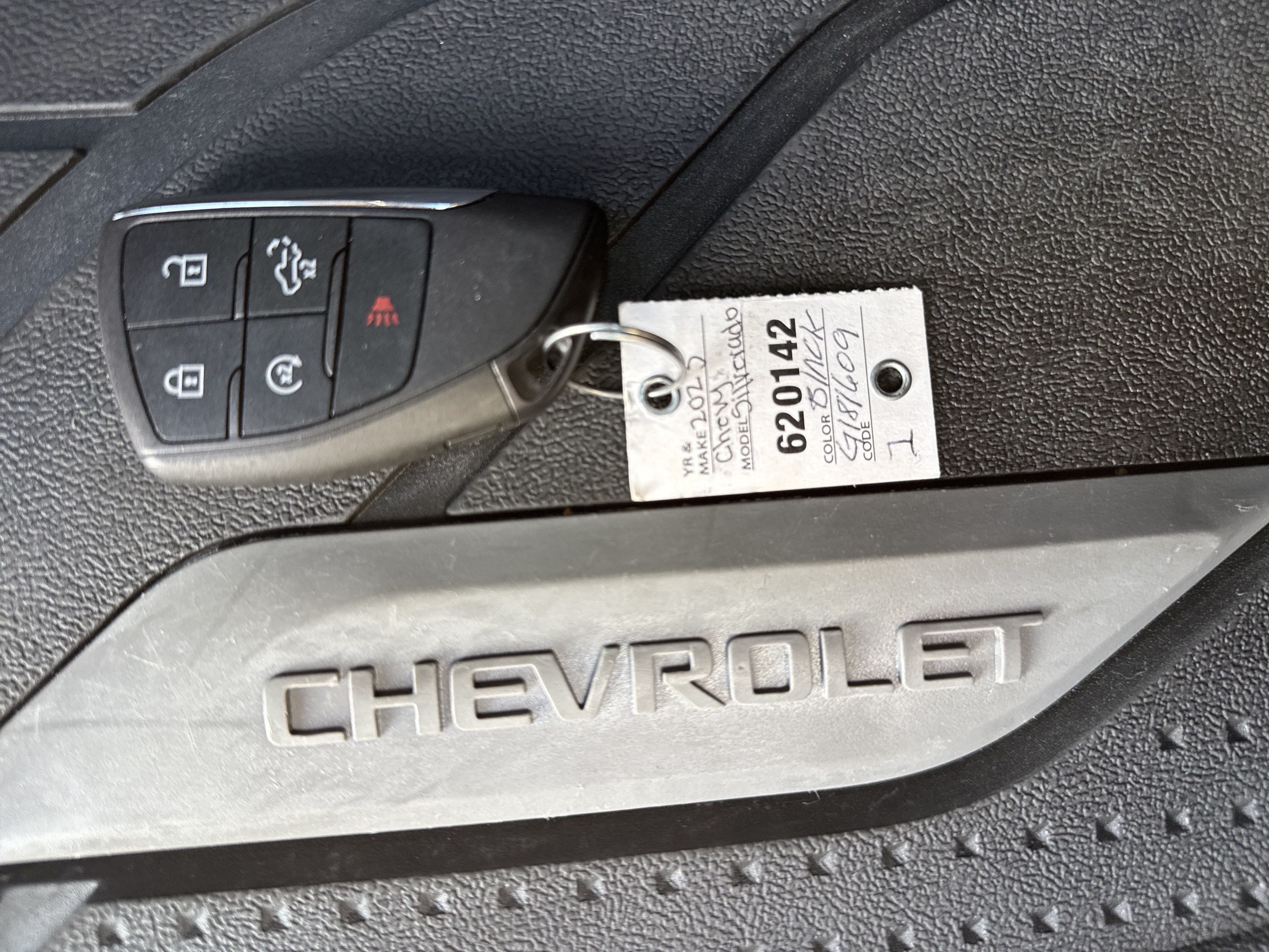 Used 2023 Chevrolet Silverado 1500 ZR2 w/ Technology Package AWD/4WD image 18