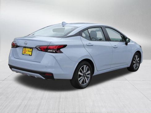 Used 2025 Nissan Versa SV FWD image 7