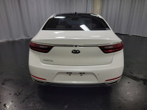 Used 2017 Kia Cadenza Premium FWD image 8