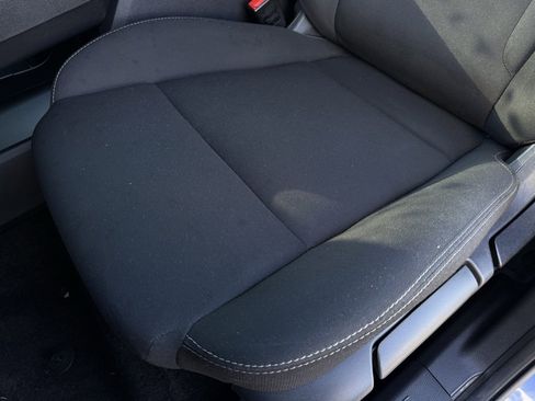 Used 2023 Nissan Rogue S image 24