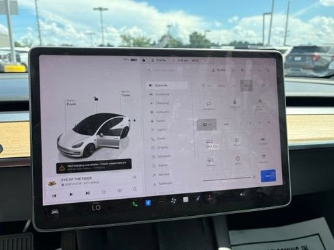 Used 2022 Tesla Model 3 Long Range AWD/4WD image 15