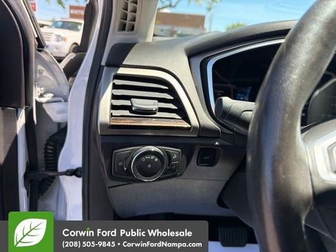Used 2016 Ford Fusion SE w/ Equipment Group 202A FWD image 14