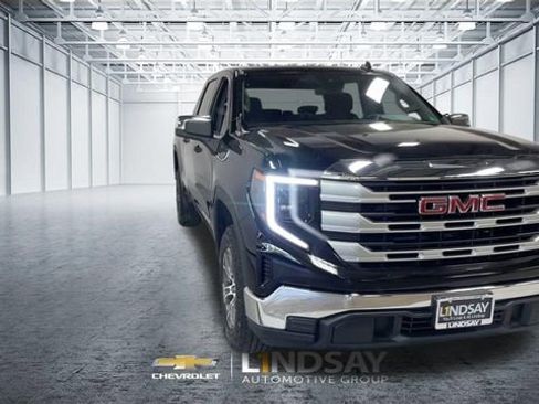 Used 2023 GMC Sierra 1500 SLE RWD image 4