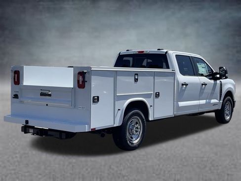 New 2025 Ford F350 XL w/ XL Chrome Package image 3