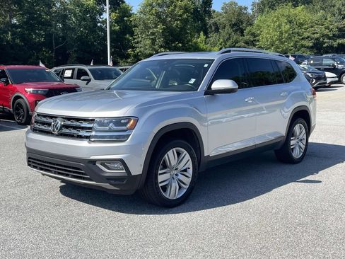 Used 2018 Volkswagen Atlas SEL Premium AWD/4WD image 3