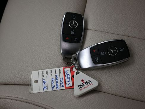 Used 2024 Mercedes-Benz EQB 300 4MATIC w/ Winter Package image 33