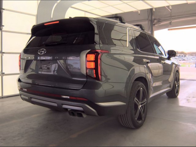 Used 2023 Hyundai Palisade SEL AWD/4WD image 3