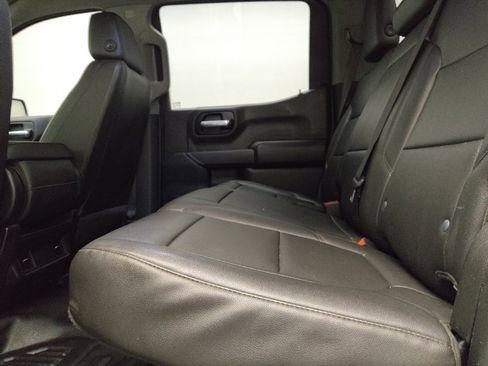 Used 2019 Chevrolet Silverado 1500 W/T w/ Trailering Package AWD/4WD image 18