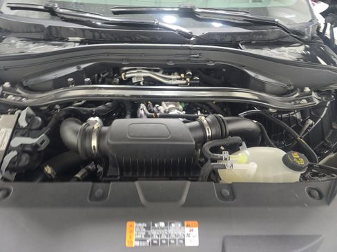 Used 2025 Lincoln Aviator Reserve w/ Equipment Group 201A image 17