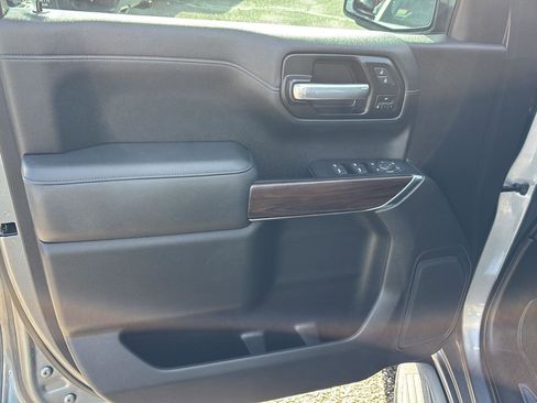 Used 2021 GMC Sierra 1500 SLT RWD image 15