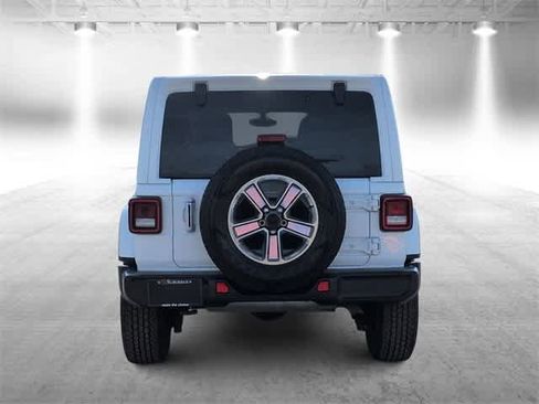 Used 2022 Jeep Wrangler Unlimited Sahara w/ Cold Weather Group image 7